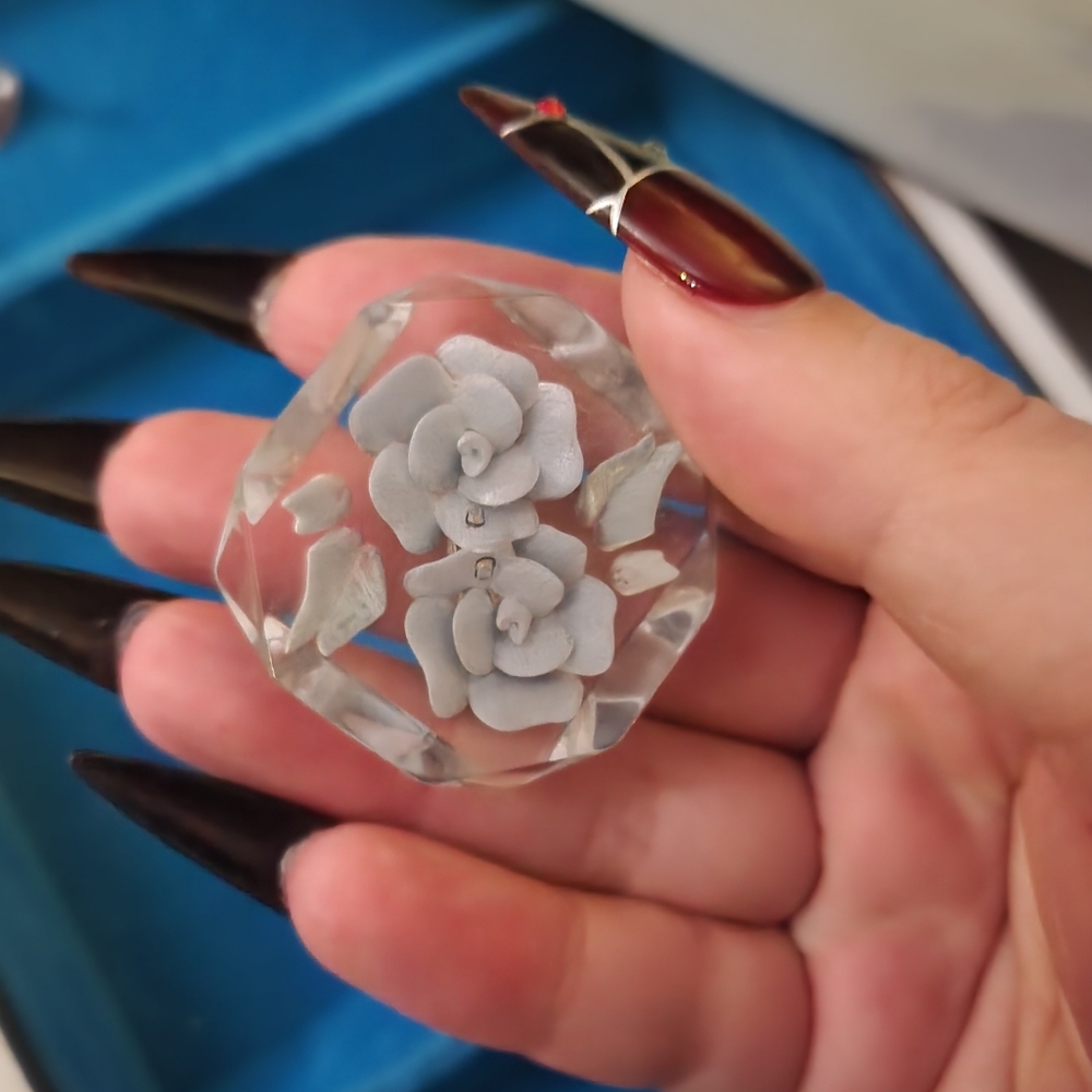 Vintage 1950s lucite brooch
